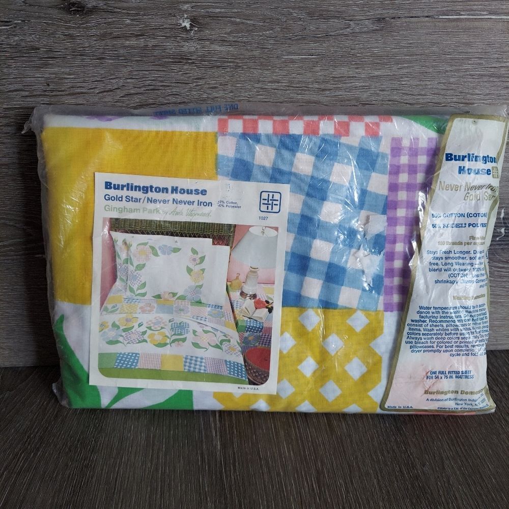 Burlington House 1970's One Full Fitted Sheet Anita Wagenvoord Gingham Park